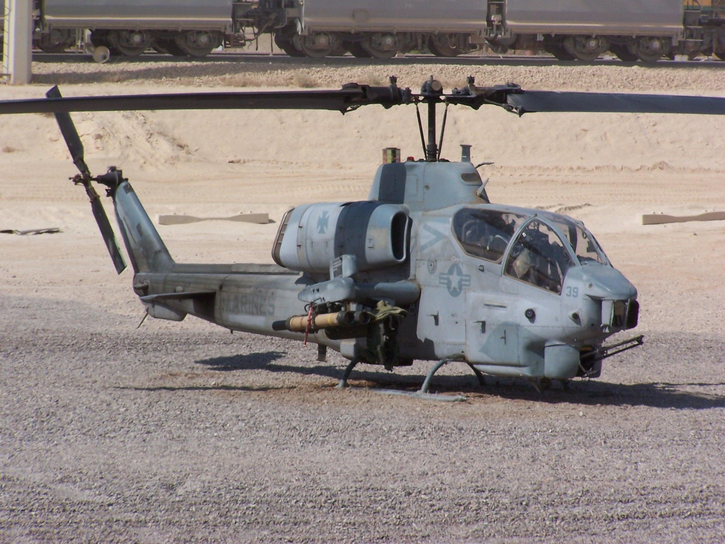 AH-1_SuperCobra,_Al_Asad_Air_Base_(2164256645).jpg