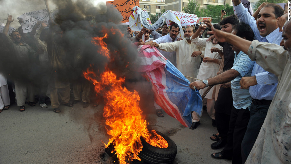 121016010329-pakistan-us-flag-burning-horizontal-large-gallery.jpg