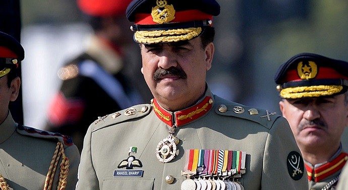 Pakistan-Army-Chief-Gen-Raheel-Sharif-690x377.jpg