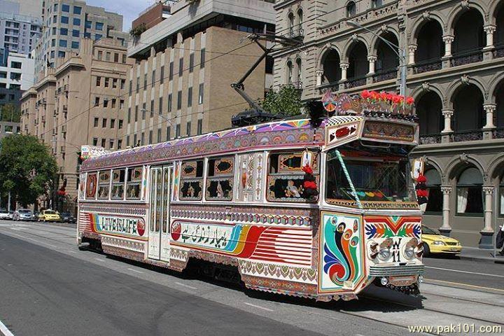 A_tram_in_Australia_inspired_by_truck_art_of_Pakistan7_adqgi_Pak101%28dot%29com.jpg