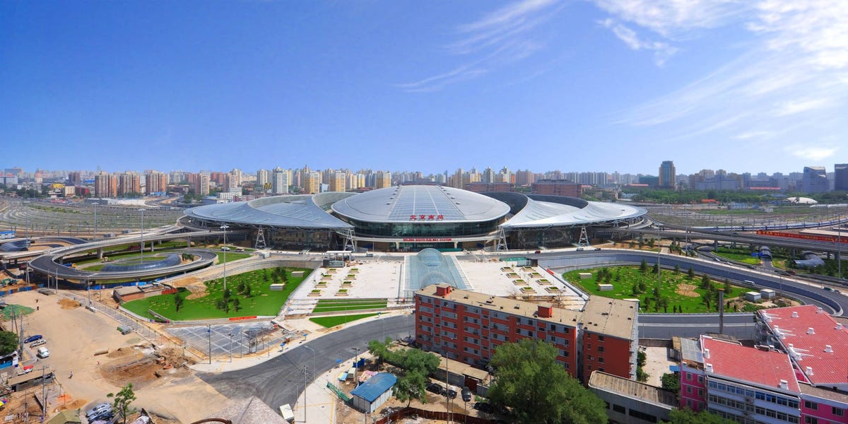 63-billion-the-beijing-south-railway-station-is-the-citys-largest-station-and-one-of-the-largest-in-all-of-asia.jpg