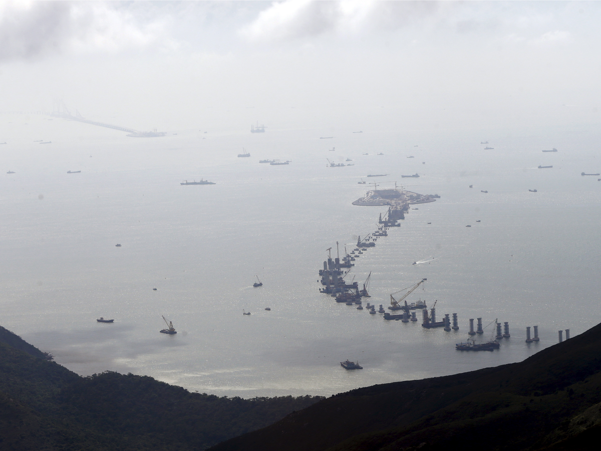 106-billion-the-hong-kong-zhuhai-macau-bridge-project-will-connect-the-two-huge-regions-when-its-completed-in-2017.jpg