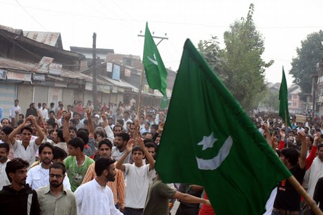 new-not-uploaded-pakistan-flag-for-kashmir.jpg
