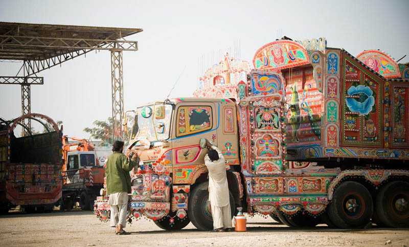 decorative-pakistan-truck-art-12.jpg