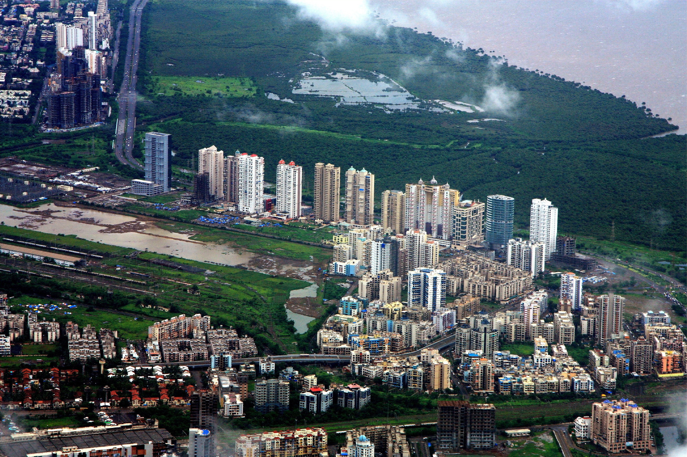 Navi_Mumbai_Skyline.jpg