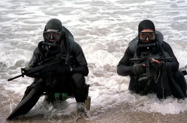 SEALS_wearing_diving_gear.JPG
