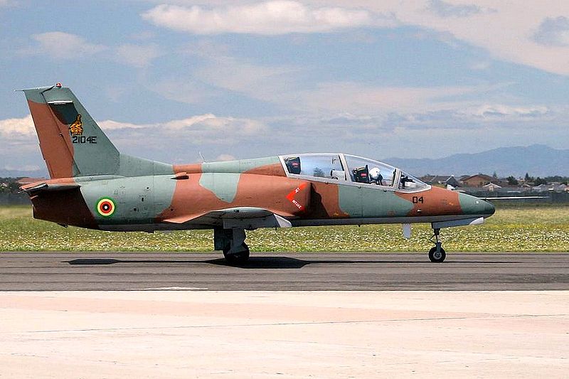 800px-Air_Force_of_Zimbabwe_K-8_Karakorum.jpg