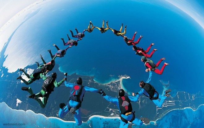 1-amazing-photography-parachute-jump.preview.jpg