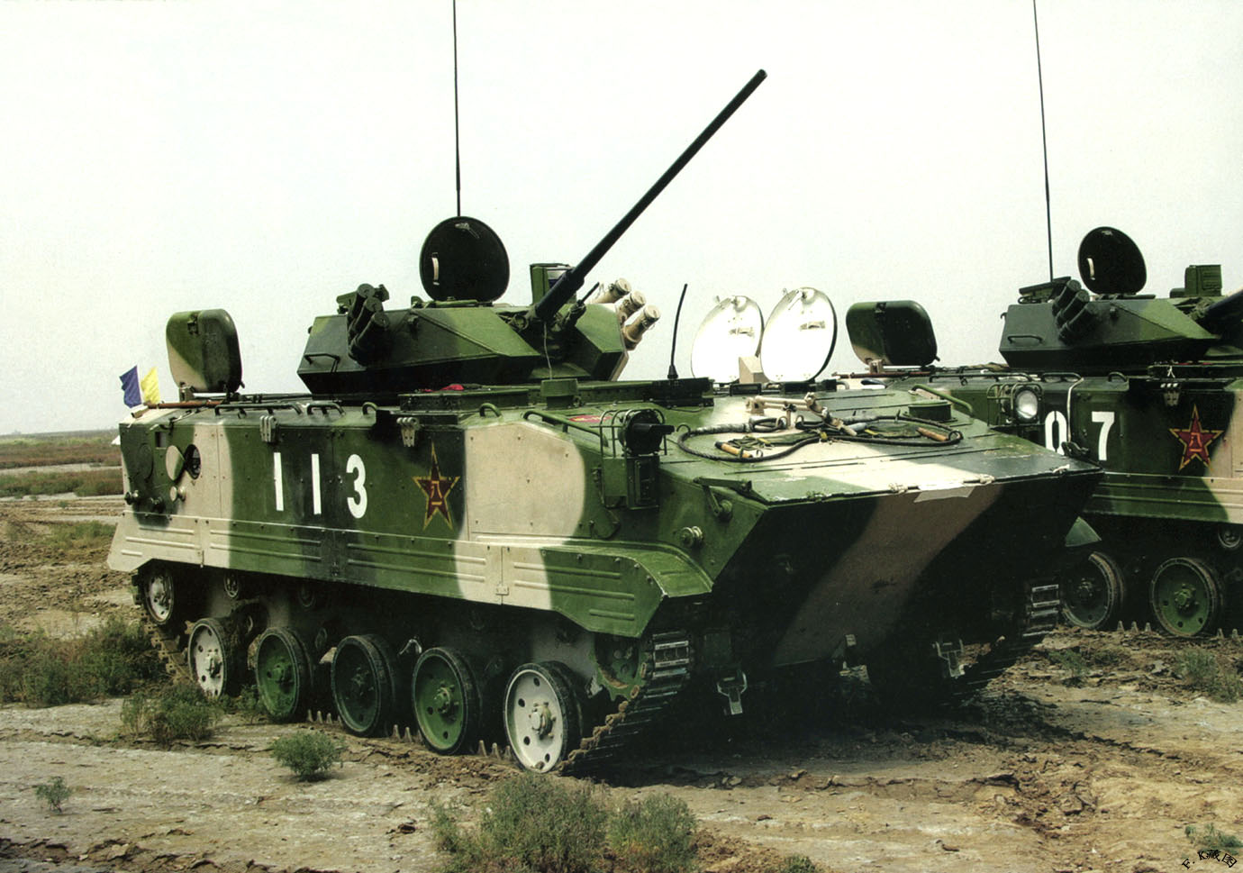 zlc-2000_wz506_airborne_armoured_infantry_fighting_combat_vehicle_China_Chinese_Army_012.jpg