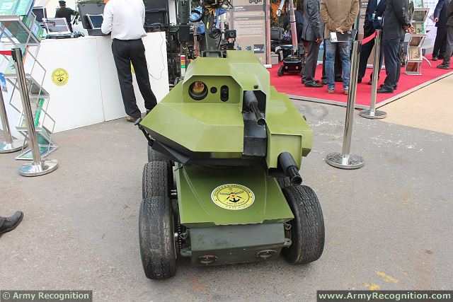 Rudra_gun_mounted_remotely_operated_vehicle_India_Indian_defense_industry_Defexpo_2014_001.jpg