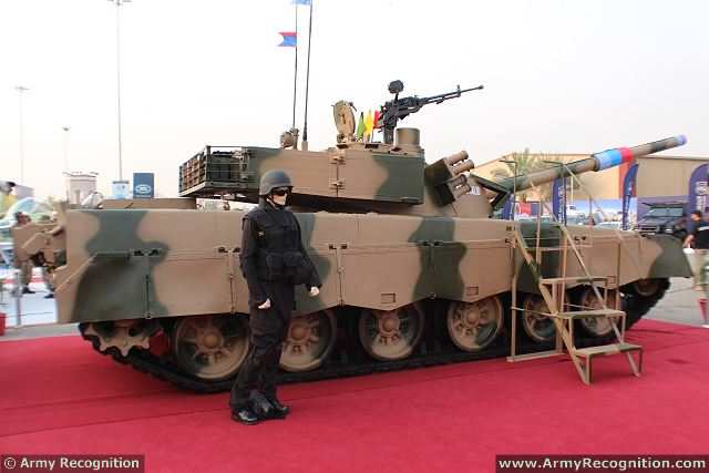 Al-Khalid_main_battle_tank_IDEAS_2014_International_Defence_Exhibition_Karachi_Paklistan_640_002.jpg