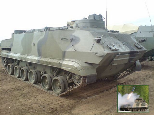 UR-07M_remote-controlled_mine_clearing_tracked-armoured_vehicle_Russia_Russian_army_defence_industry_640_001.jpg