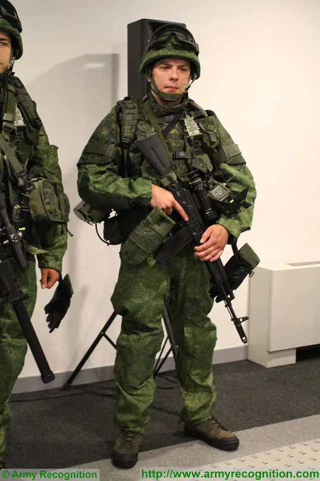 Southern_Military_District_of_Russian_army_will_receive_1000_sets_of_Ratnik_Future_soldier_combat_gear_640_001.jpg