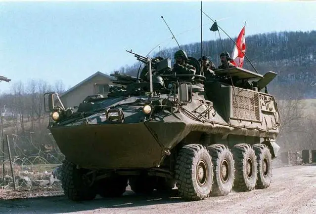 Bison_Piranha_1_wheeled_armoured_vehicle_personnel_carrier_Canada_Canadian_army_640.jpg