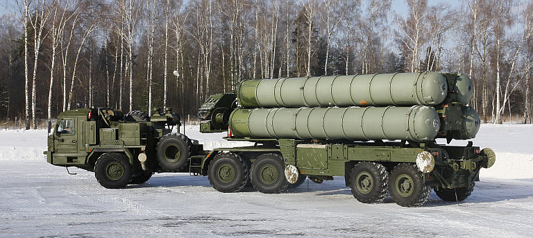 5P85TE2-Stowed-Missiles.ru-1S.jpg