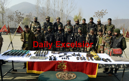 Army-and-Police-displaying-arms-and-ammunition-recovered-from-a-hideout-in-Bosian-forests-Baramulla-PHOTO-BY-AABID-NABI-1-copy.jpg