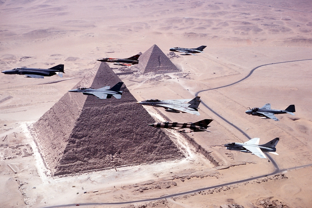 Jets_over_pyramids_exercise_Bright_Star__83_01.jpg