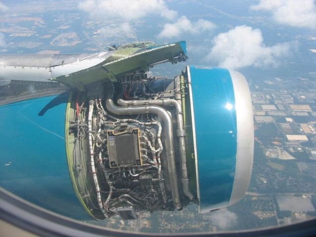plane-engine.jpg