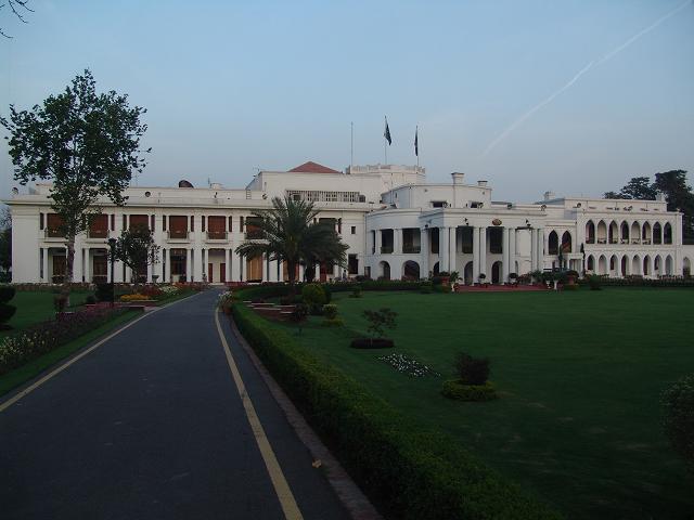 Governor-House-Lahore-Another-attractive-view.jpg