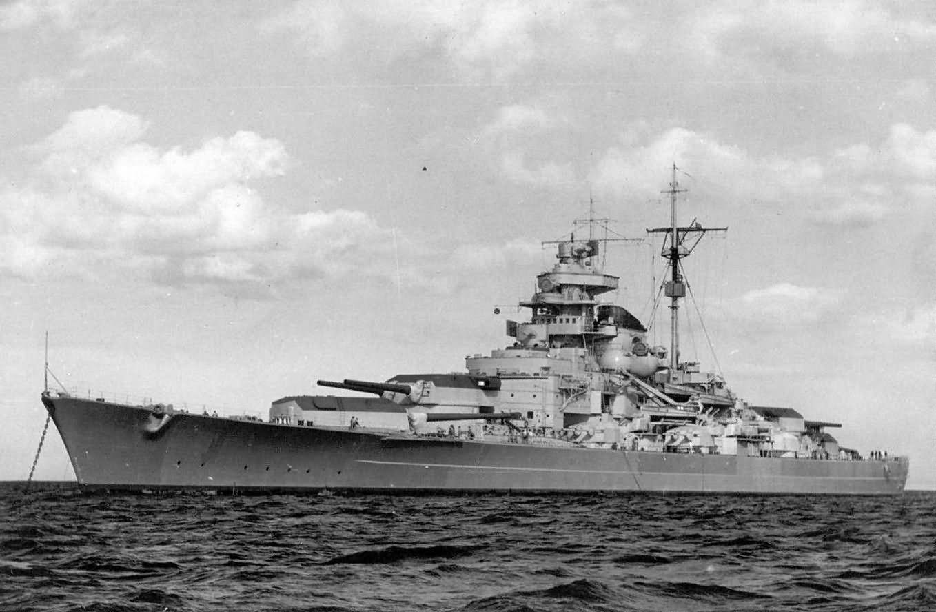 Tirpitz_anchored_in_July_1941.jpg