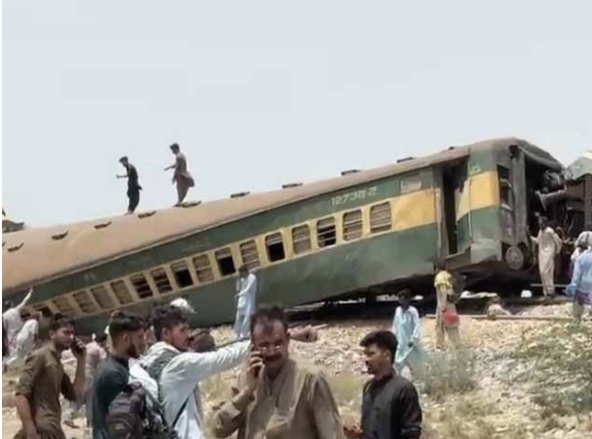scores injured as eight coaches of the hazara express train en route karachi to rawalpindi derail near the sarhari railway station in nawabshah district on august 6 2023 photo express