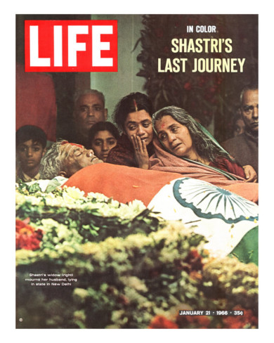 larry-burrows-shastri-s-last-journey-funeral-of-indian-pm-lal-bahadur-shastri-january-21-1966.jpg