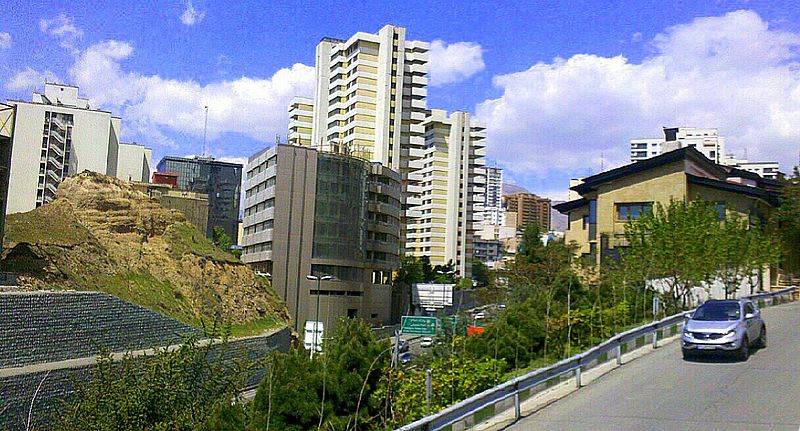 800px-View_of_Elahiye-Tehran.jpg