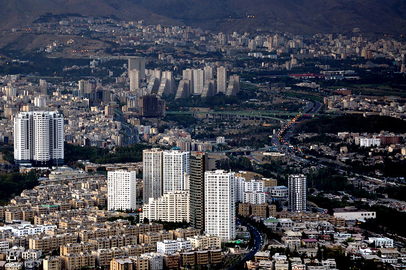 800px-Tehran_skyline_view_from_top_of_Milad_Tower_2011-09-28.jpg