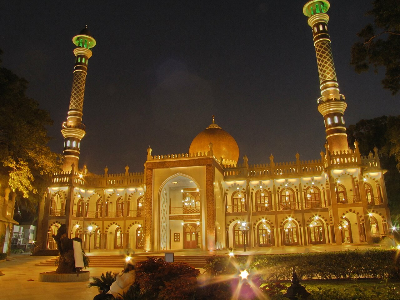 1280px-Masjid-e-Khadariya.jpg