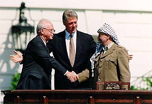 300px-Bill_Clinton,_Yitzhak_Rabin,_Yasser_Arafat_at_the_White_House_1993-09-13.jpg