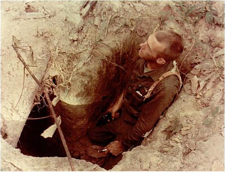 440px-American_tunnel_rat_during_Operation_Crimp%2C_January_1966.PNG