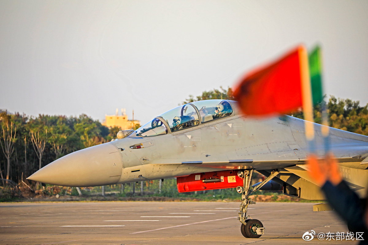 Chinese Flanker Family: J-11, J-16 ... Su-27SK/UBK, Su-30MKK | Page 168 ...