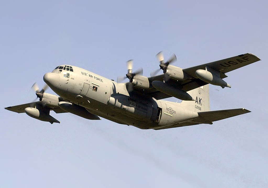 1024px-US_Airforce_HC-130.jpg