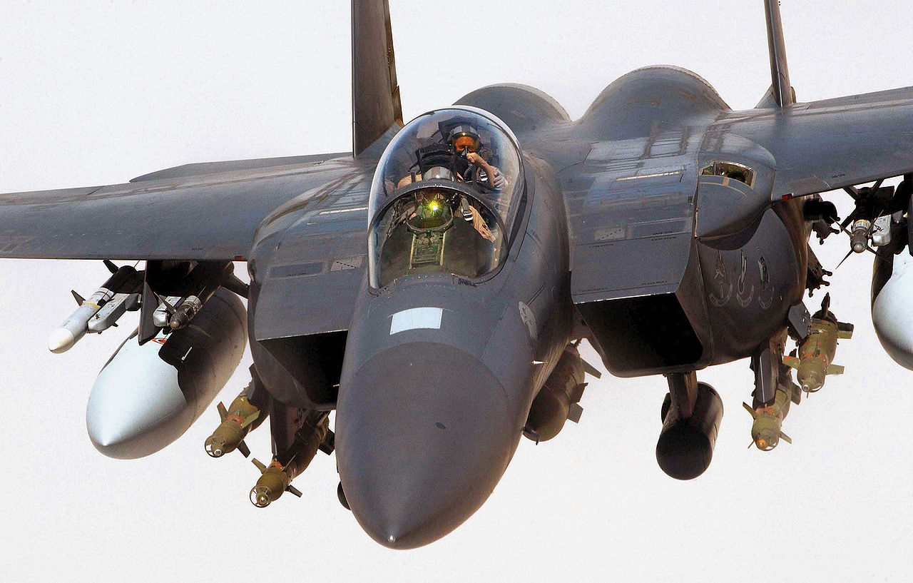 1280px-RAF_F-15E_Strike_Eagle_Iraq_2004.jpg