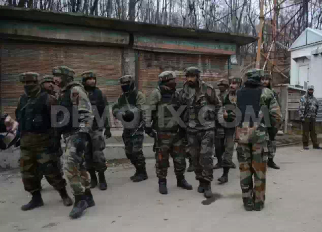 1388072086-indian-troops-gunned-down-a-let-militant-in-kashmir_3565922.jpeg