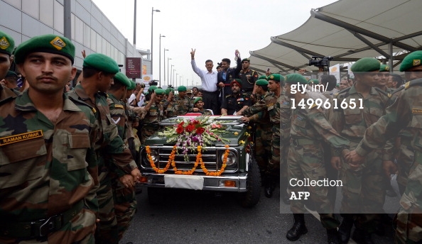 149961651-indian-army-officials-escort-indian-shooter-gettyimages.jpeg