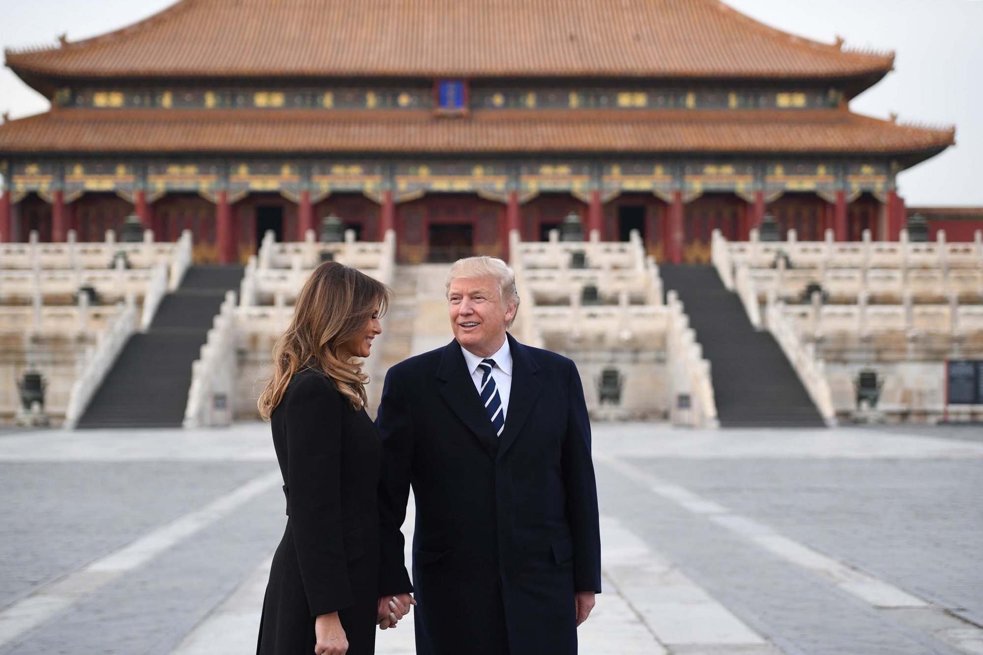 171108091632-03-donald-trump-forbidden-city-1108.jpg