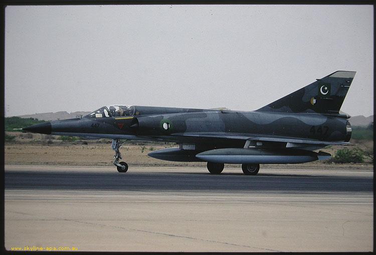 18161984e168 Mirage VPA3 79-447 Pakistan AF 1986.jpg