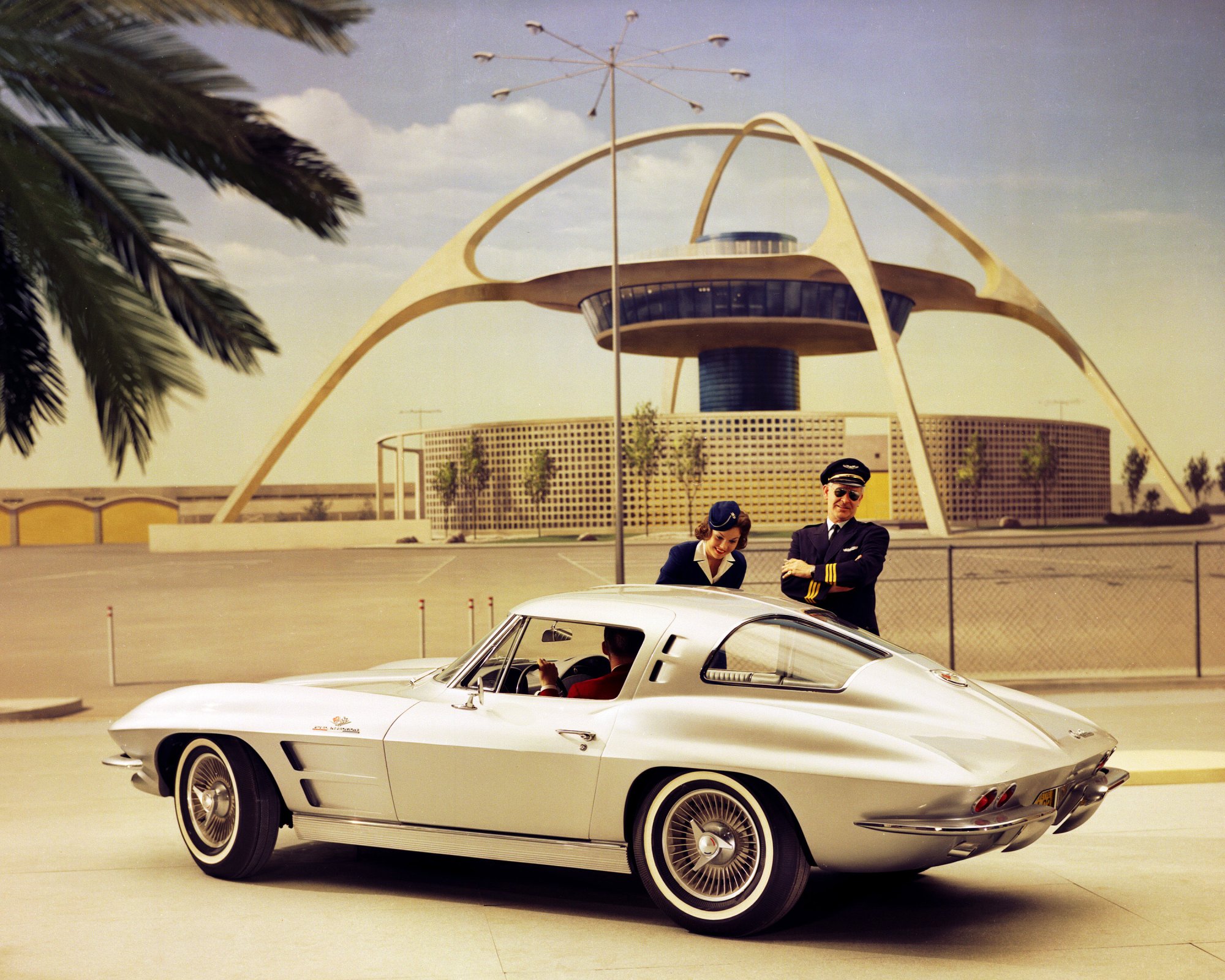 1963-Chevrolet-Corvette-Stingray-270448.jpg