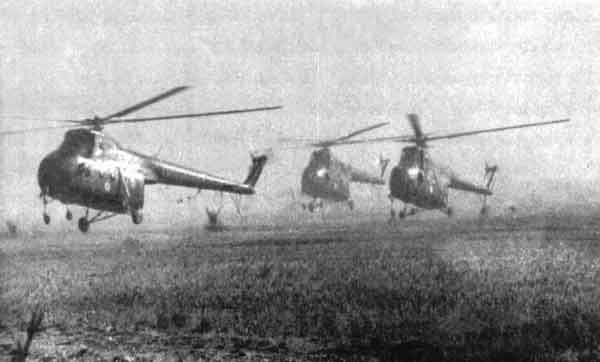 1971_War_IAF_Helicopters.jpg