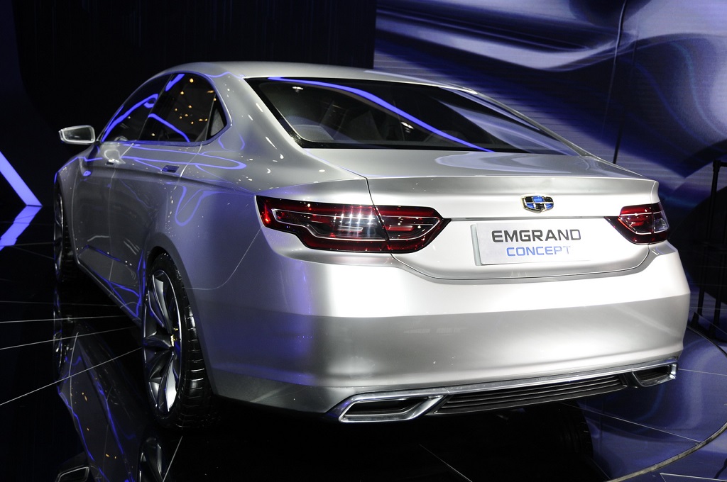 2015-Geely-Emgrand-Concept-09.JPG