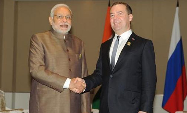 291554-modi-medvedev-700.jpg