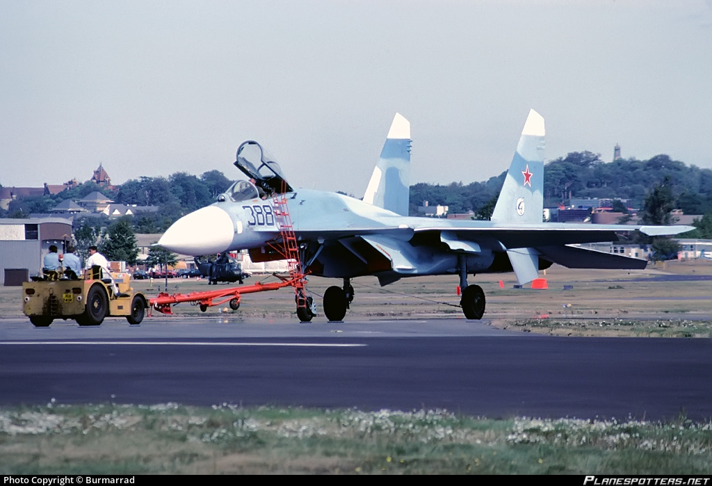 388-blue-russian-federation-air-force-sukhoi-su-27-flanker_PlanespottersNet_168551_5932c3cd63_o.jpg