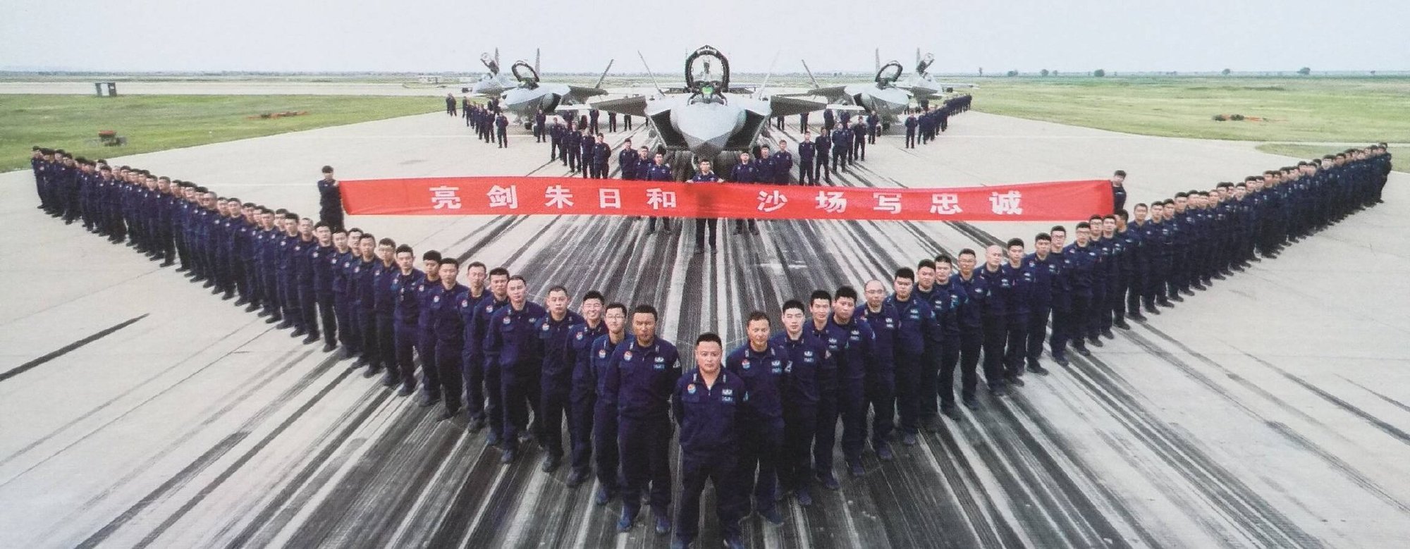 3×J-20 & 3×J-16, a formidable lineup in the PLA 90th anniversary parade.jpg