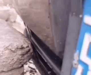 5fb06d11g00r3niqj0398d2008w007cg008w007c.gif