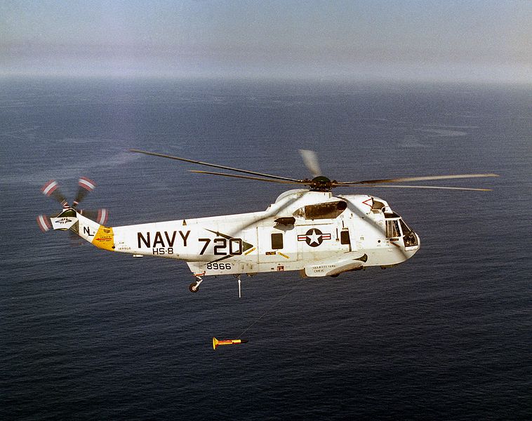 758px-SH-3H_HS-8_with_MAD_deployed_1980.JPEG