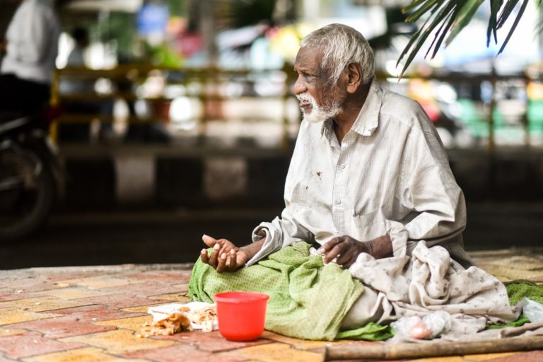 768 x 512 Indian Beggar.jpg
