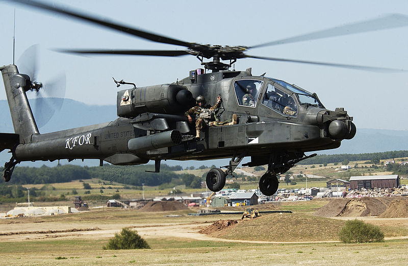 800px-AH-64_Apache_extraction_exercise.jpg