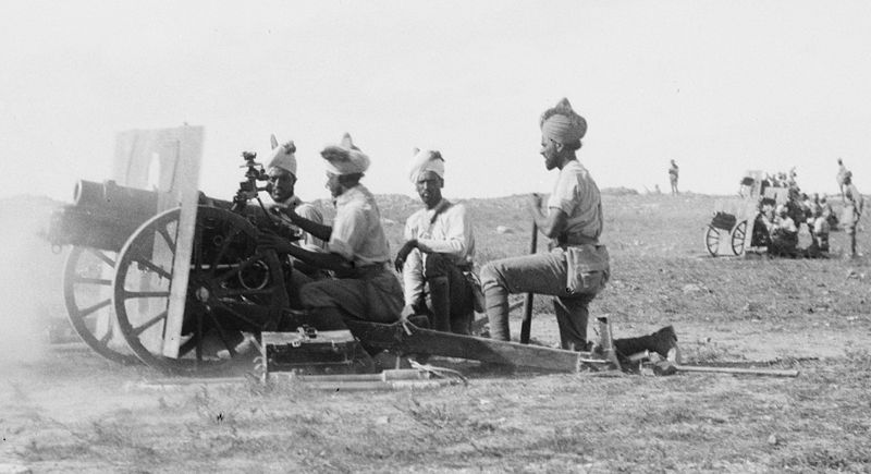800px-Indian_Army_QF_3.7_inch_gun_battery_Jerusalem_1917.jpg
