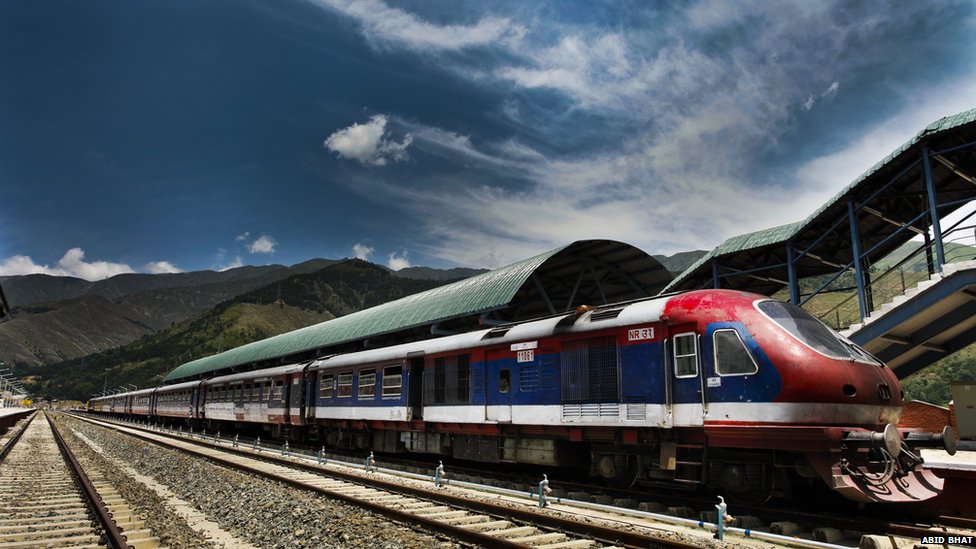 _68561220_train_story_pics_from_kashmir(21).jpg